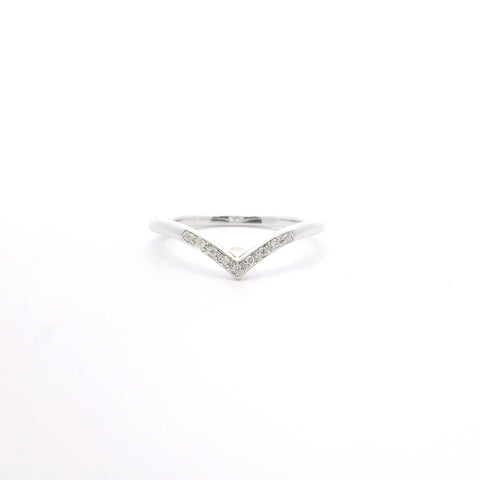 WHITE GOLD DIAMOND CHEVRON BAND 110-06384