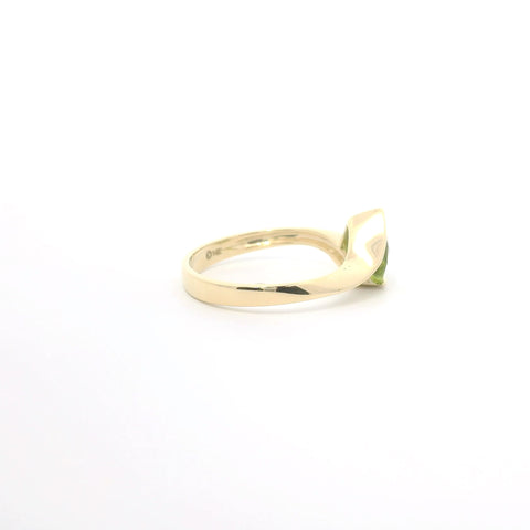 YELLOW GOLD PERIDOT SOLITAIRE RING 200-04183