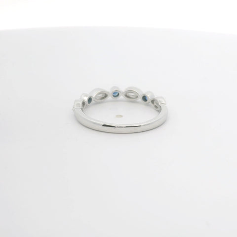 WHITE GOLD BLUE SAPPHIRE SCALLOPED RING 201-00356