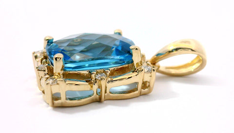 14KT YELLOW GOLD BLUE TOPAZ PENDANT 230-02444