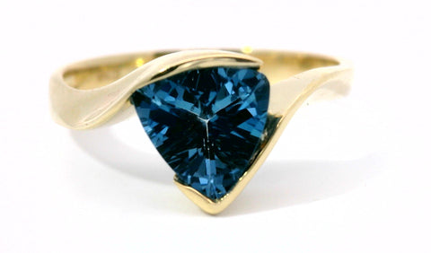 14KT YELLOW GOLD BLUE TOPAZ RING 200-04242