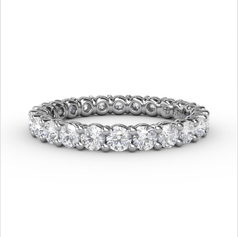 Fana Chunky Shared Prong Eternity Band W6113