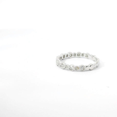 18K White Gold Diamond Band