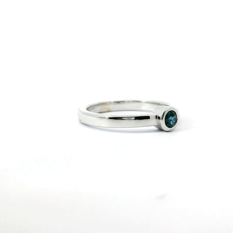 14KT WHITE GOLD ALEXANDRITE RING 200-04217