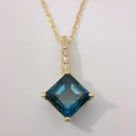 14K Yellow Gold London Blue Topaz Necklace