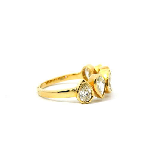 14KT YELLOW GOLD PEAR SHAPE DIAMOND BAND 130-01719