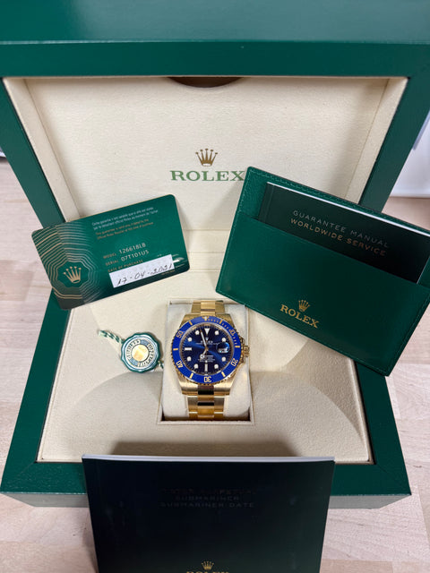 ROLEX 18K SUBMARINER BLUE DIAL 126618LB