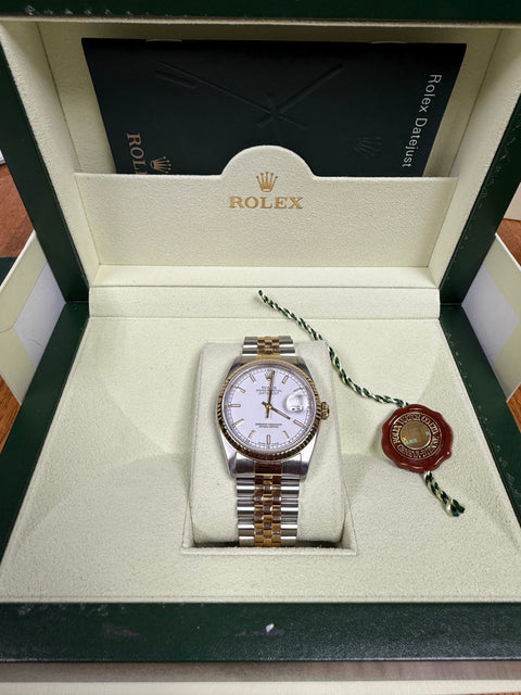 ROLEX OYSTER PERPETUAL DATEJUST 16233