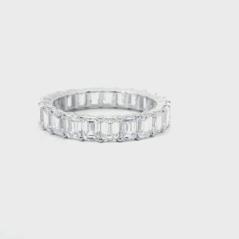 18KT WHITE GOLD 4.48CTW EMERALD CUT ETERNITY BAND KR30842EM-4.25CT-VJ