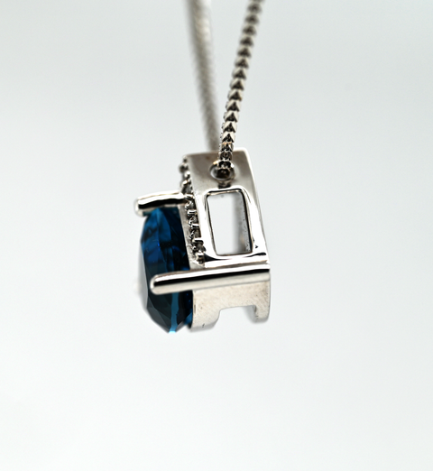 8.03CT BLUE TOPAZ CUSTOM PENDANT