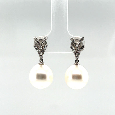 White South Sea Pearl and Diamond Earring