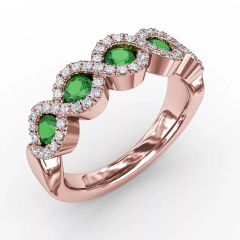 Fana Hold Me Close Emerald ad Diamond Twist Ring