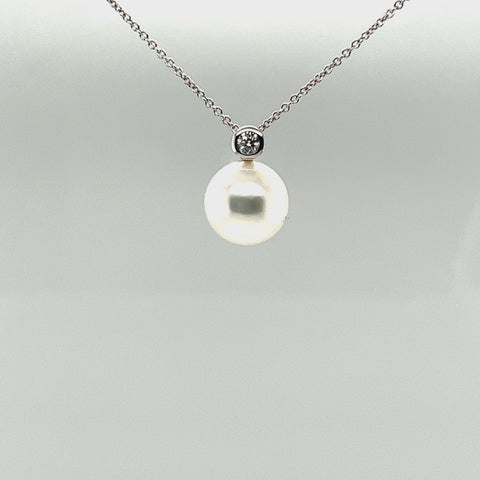 White South Sea Pearl and Diamond Modern Solitaire Necklace